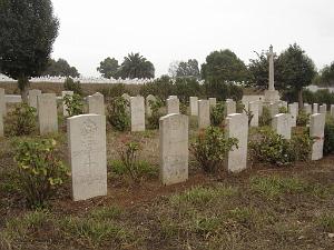 ORAN CIMETIERE SEPTEMBRE 2006 PAR MARIE PIERRE NOURRY ORAN PETIT LAC  (2)